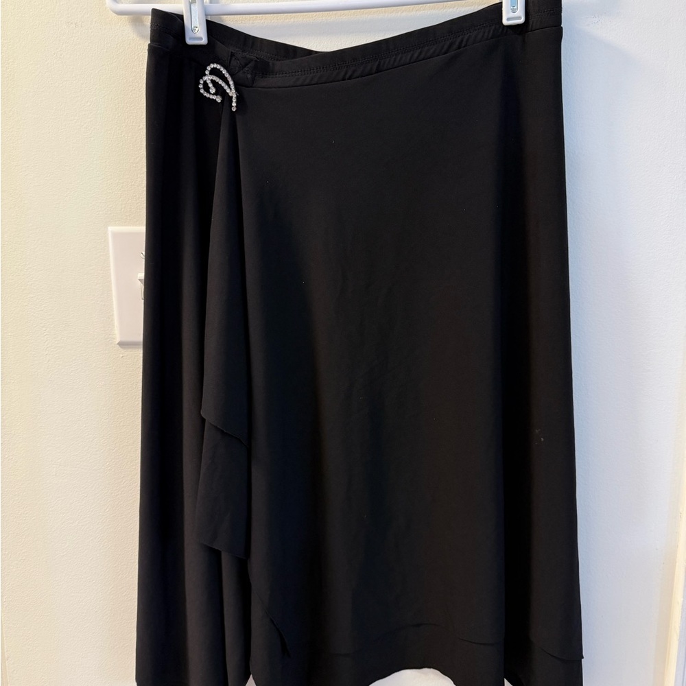 Black skirt
